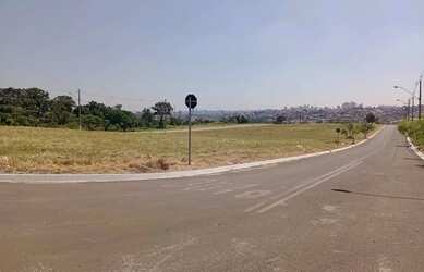 Imagem: O terreno possui 200m² de Área, Imóvel novo e está localizado