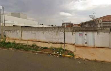 Imagem 1: Terreno Padrão em Jaú. 12m² de Área