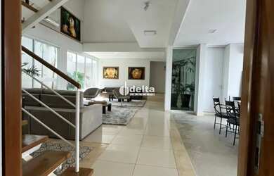 Imagem 8: Casa residencial disponível para venda no bairro Tabajaras em Uberlândia-MG