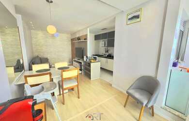 Imagem: O apartamento possui 2 Dormitórios, 2 Banheiros, 1 Vaga na