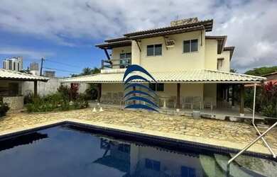 Imagem: A casa em condomínio possui 5 Dormitórios, 5 Banheiros, 2