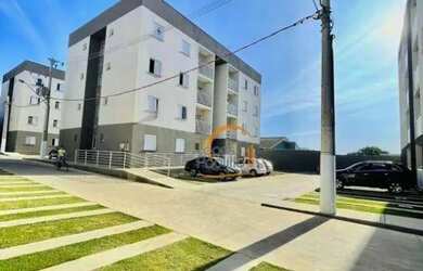 Imagem: O apartamento possui 2 Dormitórios, 1 Banheiro, 1 Vaga na garagem