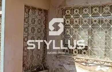 Imagem: A casa possui 4 Dormitórios, 4 Banheiros, 3 Vagas na garagem