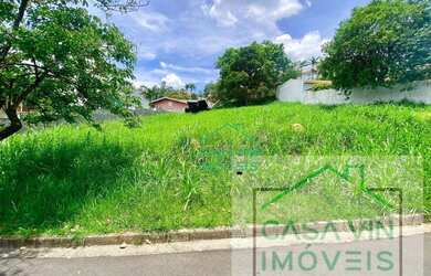 Imagem: O terreno possui 880m² de Área e está localizado em Marambaia