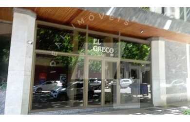 Imagem: O apartamento possui 4 Dormitórios, 5 Banheiros, 2 Vagas na