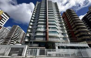 Imagem: O apartamento possui 5 Dormitórios, 5 Banheiros, 3 Vagas na