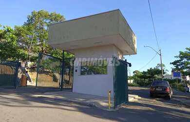 Imagem: O apartamento possui 3 Dormitórios, 1 Banheiro, 1 Vaga na garagem