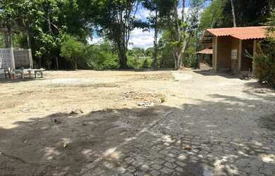 Imagem: A casa possui 5 Dormitórios, 4 Banheiros, 5 Vagas na garagem