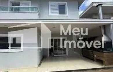 Imagem: A casa em condomínio possui 4 Dormitórios, 5 Banheiros, 4