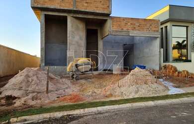 Imagem: A casa em condomínio possui 3 Dormitórios, 4 Banheiros, 4