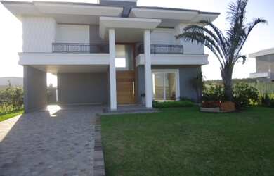 Imagem 1: Linda CASA Alto Padrão ,04 Suites, condomínio Costa Serena/Capão Novo