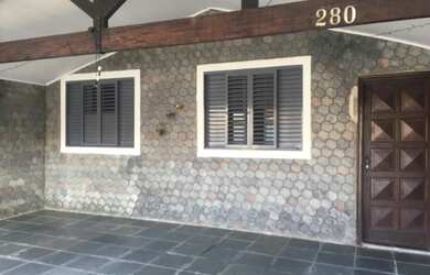 Imagem 2: Casa a venda 3 dorms 140 m² Zona Sul / SJC - Ótima Localização