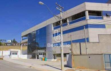 Imagem: O depósito possui 5 Vagas na garagem, 3.504m² de Área e