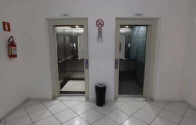 Imagem 7: Cobertura com duas salas, vaga de garagem exclusiva por 220 mil