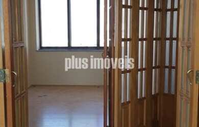 Imagem: O depósito possui 2 Vagas na garagem, 74m² de Área e está