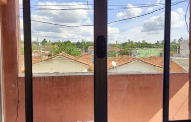 Imagem 16: Aluga casa 550. Varanda, Área de serviço, 1 Banheiroe1 Dormitório