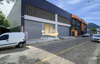 Imagem: O depósito possui 1 Vaga na garagem, 716m² de Área e está