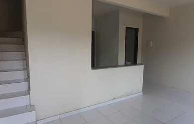 Imagem 7: Casa a 300 metros do cartão postal de Miguel Pereira, o lago de Javary