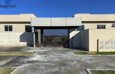 Imagem: A casa em condomínio possui 3 Dormitórios, 2 Banheiros, 2