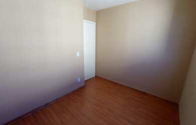 Imagem 2: Cobertura com duas salas, vaga de garagem exclusiva por 220 mil