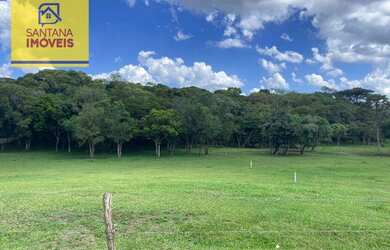 Imagem: O terreno possui 3757m² de Área e está localizado em Ouro