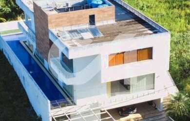 Imagem: A casa em condomínio possui 5 Dormitórios, 5 Banheiros, 5