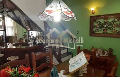 Imagem: A casa à venda possui 3 Dormitórios, 2 Banheiros, 1 Vaga na