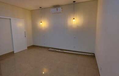 Imagem 2: ÓTIMA CASA À VENDA NO CONDOMÍNIO VILLAGE LA MONTAGNE