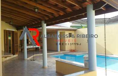 Imagem: A casa em condomínio possui 3 Dormitórios, 5 Banheiros, 2