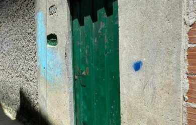 Imagem: A casa possui 2 Dormitórios, 1 Banheiro e está localizado