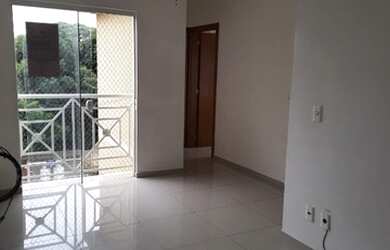 Imagem: O apartamento possui 3 Dormitórios, 1 Banheiro, 1 Vaga na garagem