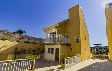 Imagem: A casa em condomínio possui 3 Dormitórios, 2 Banheiros, 2