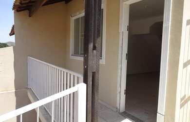 Imagem: A casa possui 2 Dormitórios, 2 Banheiros, 4 Vagas na garagem