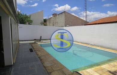 Imagem: Casa em excelente bairro, tranquilo e próximo ao centro, localizada