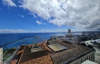 Imagem: O depósito possui 30m² de Área e está localizado em Centro