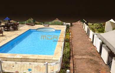 Imagem: A casa em condomínio possui 4 Dormitórios, 2 Banheiros, 174m²