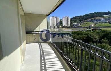 Imagem: O apartamento possui 3 Dormitórios, 2 Banheiros, 2 Vagas na