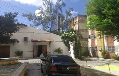 Imagem: O apartamento possui 4 Dormitórios, 2 Banheiros, 1 Vaga na