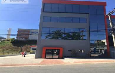 Imagem: O depósitoe possui 2000-0m² de Área, Imóvel novo está localizado