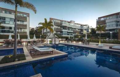 Imagem: A casa em condomínio possui 5 Dormitórios, 5 Banheiros, 3