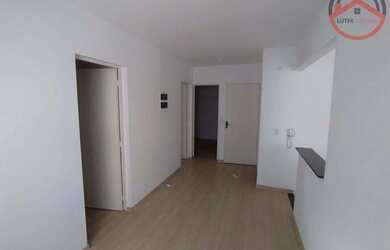 Imagem: O apartamento possui 3 Dormitórios, 1 Banheiro, 1 Vaga na garagem