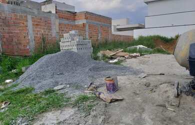 Imagem 8: Belo lote meio de quadra, medido 350 m² no Condomínio Ouroville em Taubaté