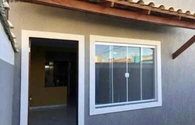 Imagem: A casa possui 2 Dormitórios, 1 Banheiro, 1 Vaga na garagem