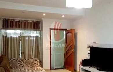 Imagem: A casa possui 2 Dormitórios, 2 Banheiros, 1 Vaga na garagem