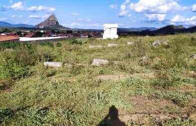 Imagem: O terreno possui 200m² de Área e está localizado em Itatim