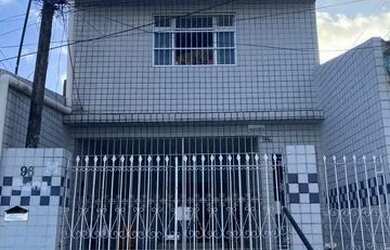 Imagem: A casa possui 1 Dormitório, 1 Banheiro, 40m² de Área e está