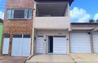 Imagem: A casa possui 5 Dormitórios, 3 Banheiros, 1 Vaga na garagem