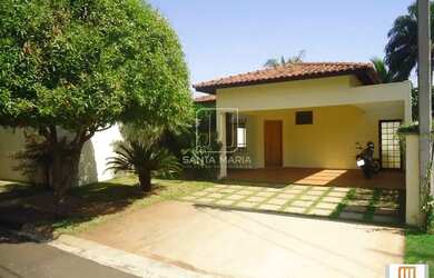 Imagem: A casa em condomínio possui 3 Dormitórios, 3 Banheiros, 2