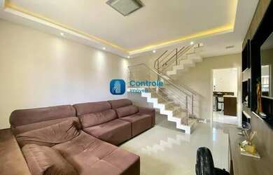 Imagem: A casa possui 4 Dormitórios, 4 Banheiros, 2 Vagas na garagem