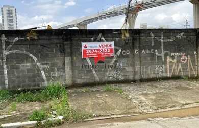 Imagem: O terreno possui 300m² de Área e está localizado em Quinta